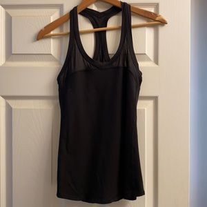 Lululemon tank.